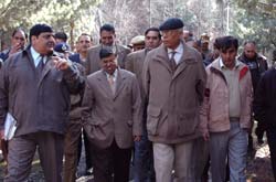 Governor, Mr. N. N. Vohra alongwith members of the Environment Sub-Committee visiting Nunwan, the base camp for Amarnathji Yatra at Pahalgam