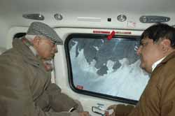 Governor, Shri N. N. Vohra and CEO Shri Amarnath Shrine Board, Shri B.B.Vyas during arial assessment of both tracks to the Holy Cave Shrine of Shri Amarnathji.