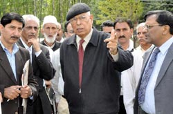 Chairman Shri Amarnathji Shrine Board during visit to Pahalgam-Chandanwari