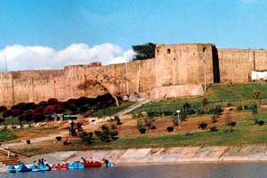 Bahu Fort & Gardens